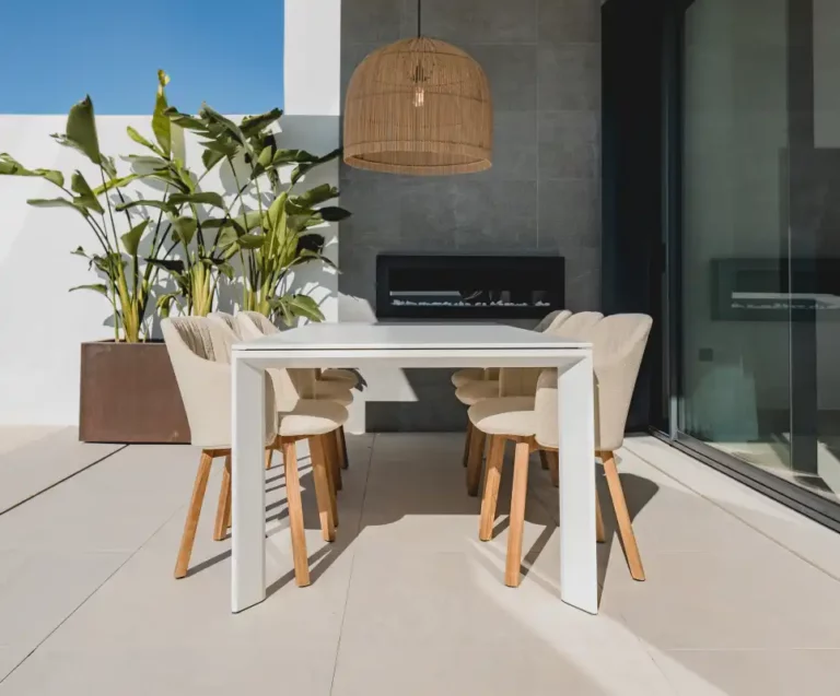 ne-LRR-B4-02 | Residence prime Marbella location with 145m² balcony