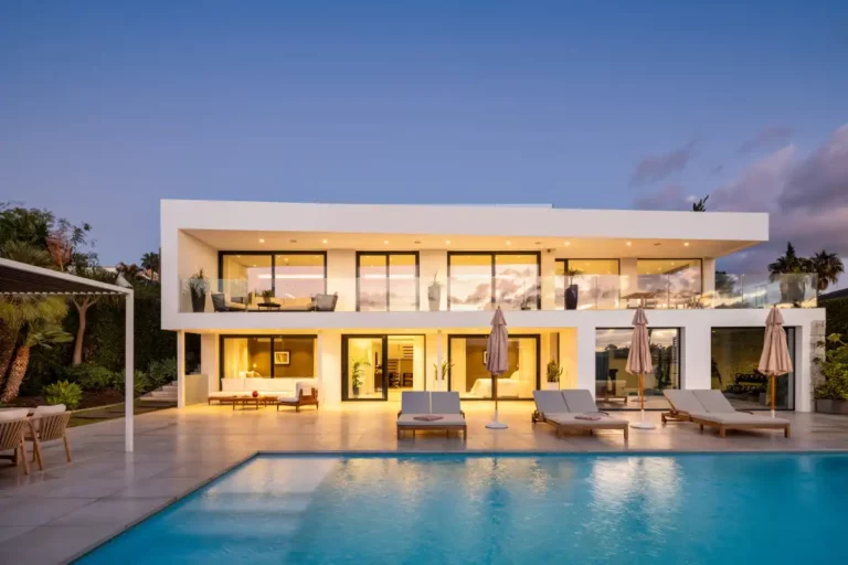 ne-OR51-B6 | Modern executive home compact 342m² Costa del Sol property