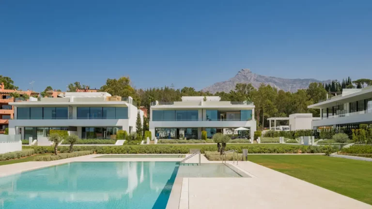 ne-V1G-B4 | Wonderful 4-bed family villa Marbella property