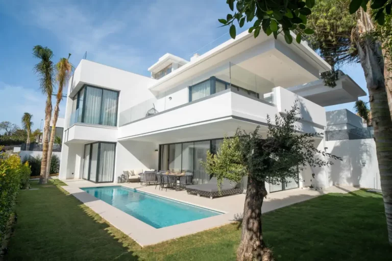 ne-VIRV-B4 | Property located in Marbella
