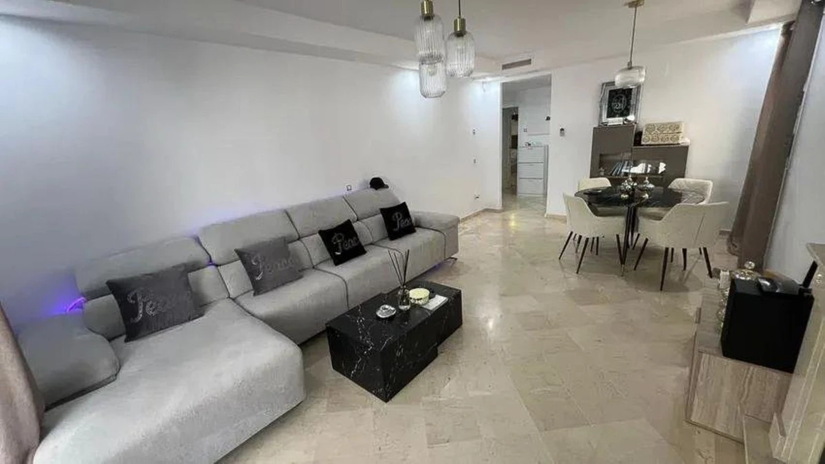 2-5bd7b9d04b45e33852eaf0ec6670150d