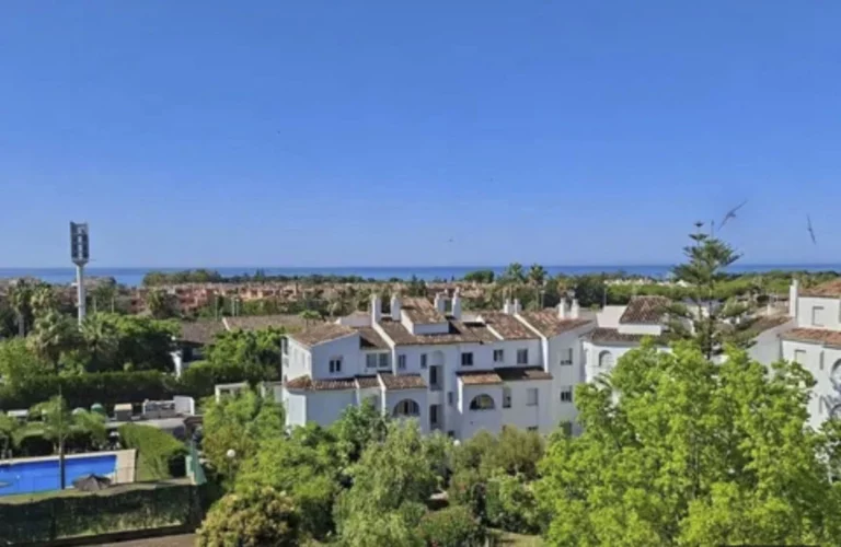 R5112346 | Penthouse in Atalaya – € 403,000 – 2 beds, 1 baths