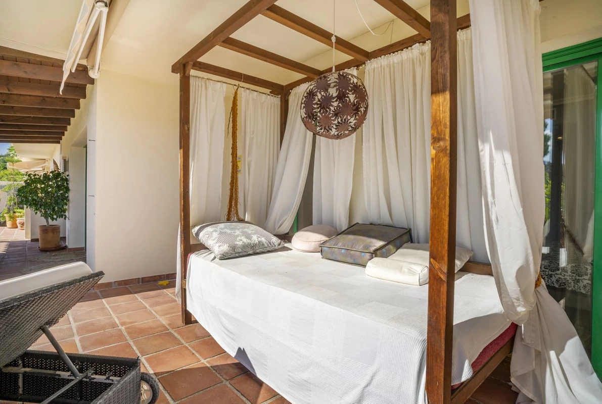 7-aa4cc561180b369757c0bb4af9886cd3