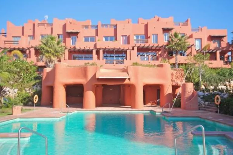 R5008408 | Townhouse in Manilva – € 375,000 – 3 beds, 2 baths