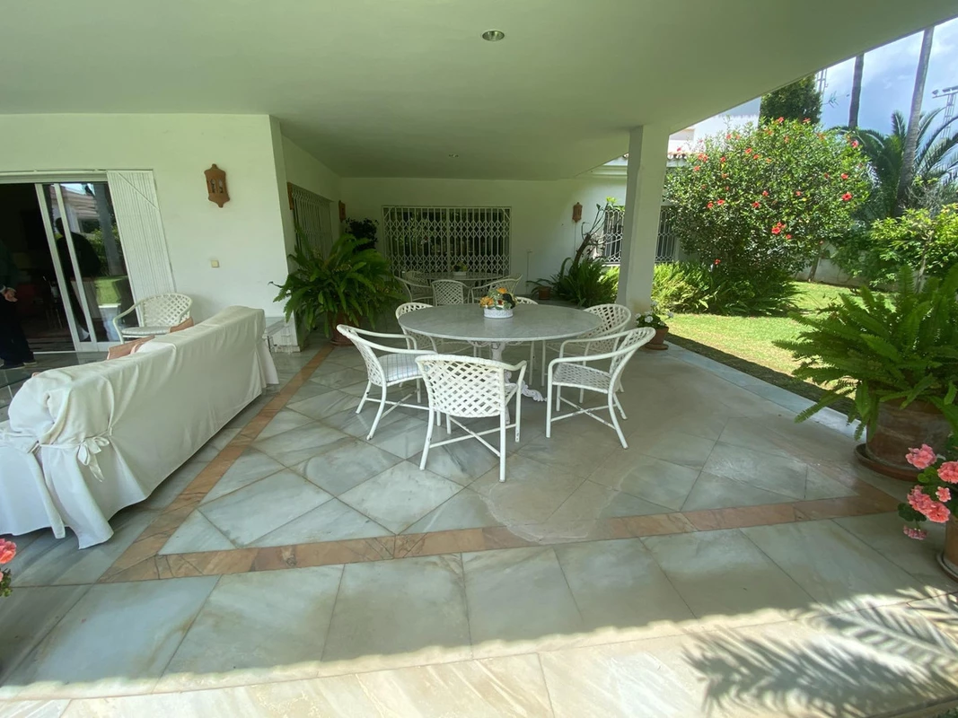 9-467d0cee5b725f3ef65f102a0c2e69c0