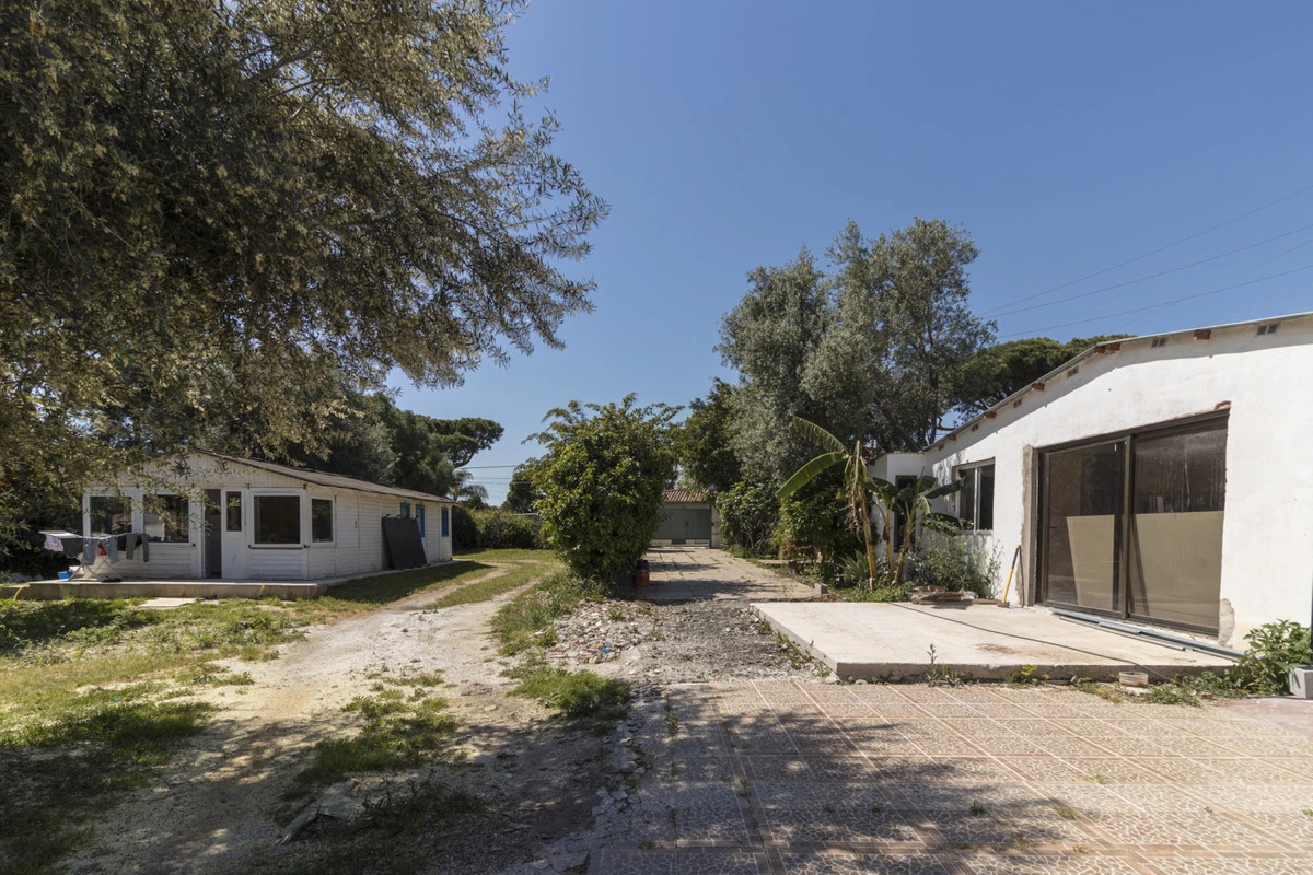 2-5bd7b9d04b45e33852eaf0ec6670150d