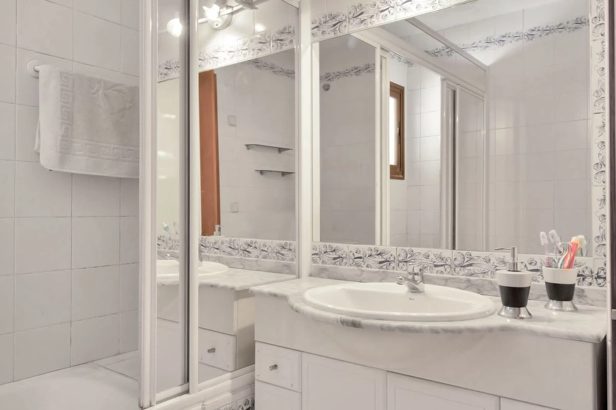 4-c23c0f86247804fa50226aecd8b0b2c8