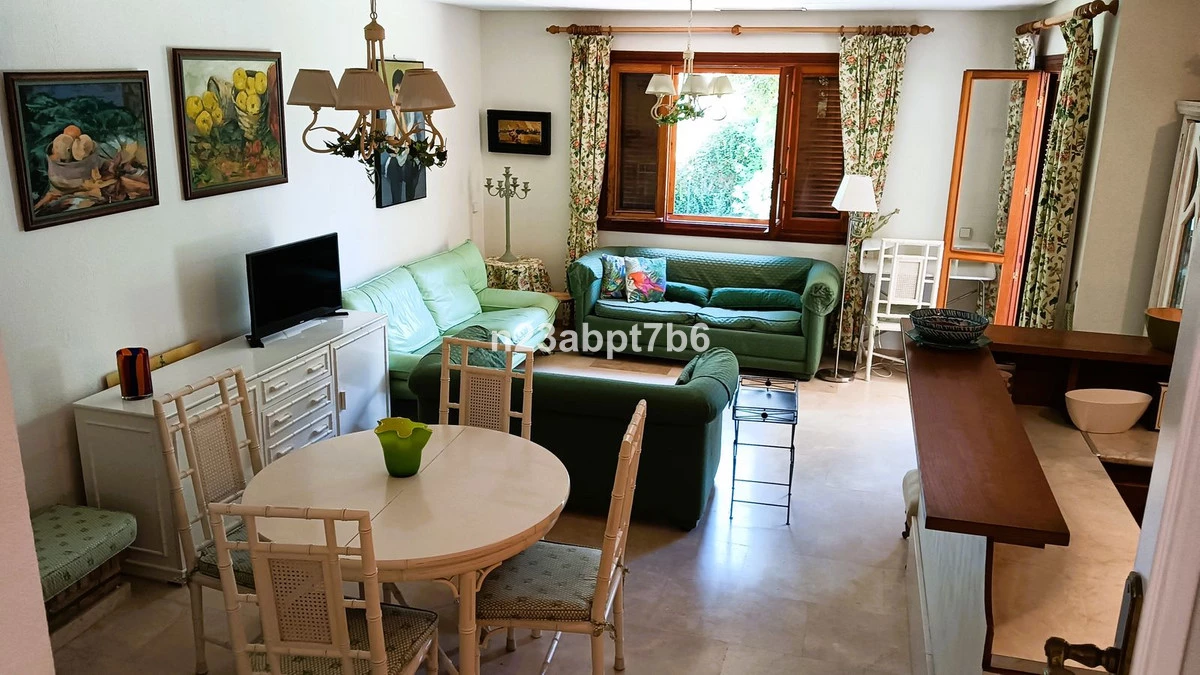 2-5bd7b9d04b45e33852eaf0ec6670150d