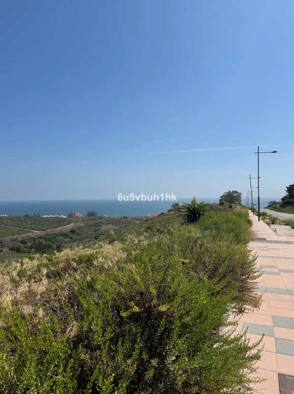 2-5bd7b9d04b45e33852eaf0ec6670150d