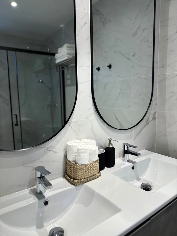 9-467d0cee5b725f3ef65f102a0c2e69c0