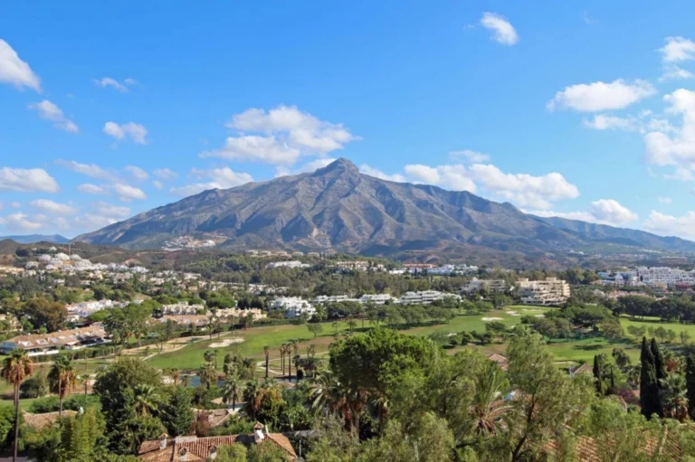 R4668940 | Ground Floor Apartment in Marbella – € 1,000,000 – 2 beds, 2 baths
