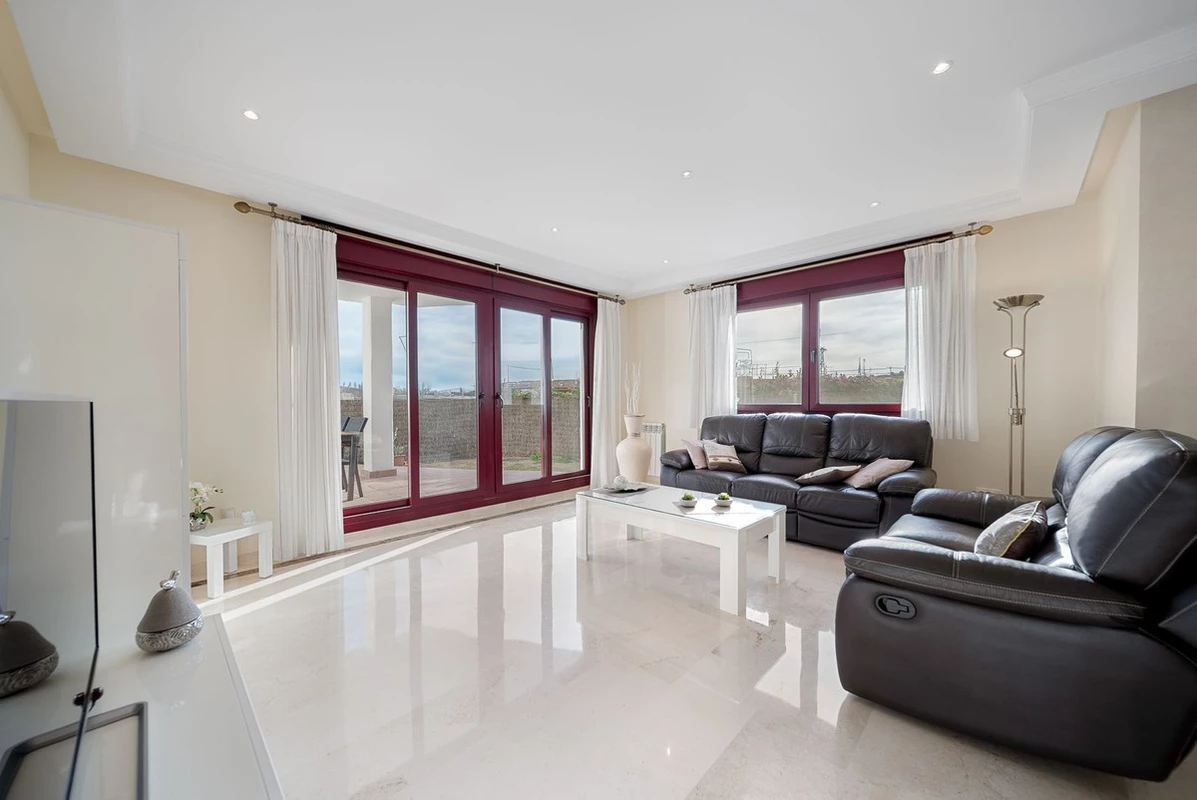 8-e64a9055bba3e77ac8aca3b893cdf826