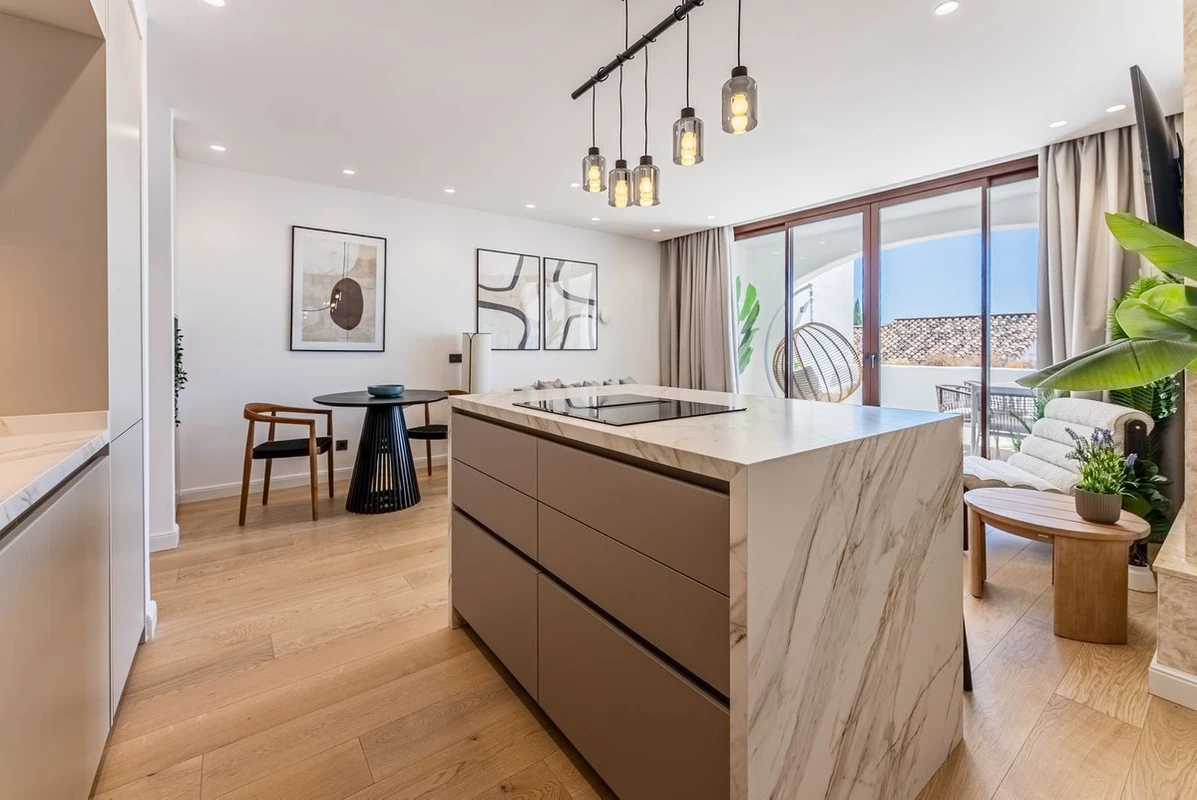 8-e64a9055bba3e77ac8aca3b893cdf826