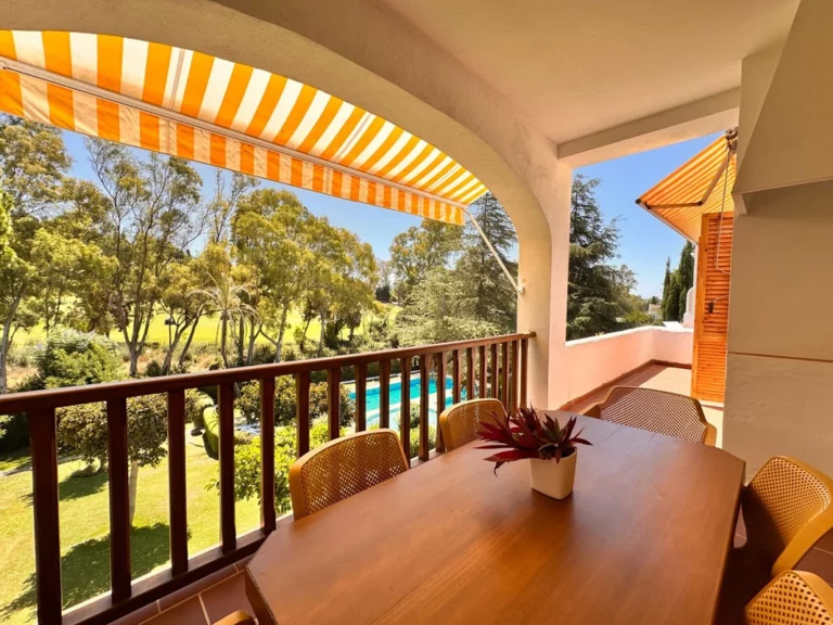 R5117194 | Middle Floor Apartment in Nueva Andalucía – € 450,000 – 1 beds, 1 baths