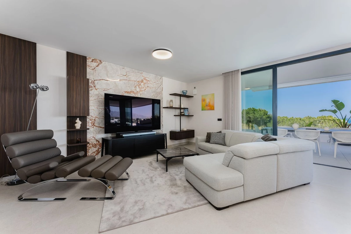 9-467d0cee5b725f3ef65f102a0c2e69c0