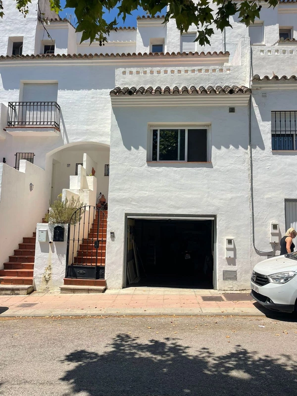 R5080234 | Townhouse in Estepona – € 640,000 – 3 beds, 3 baths