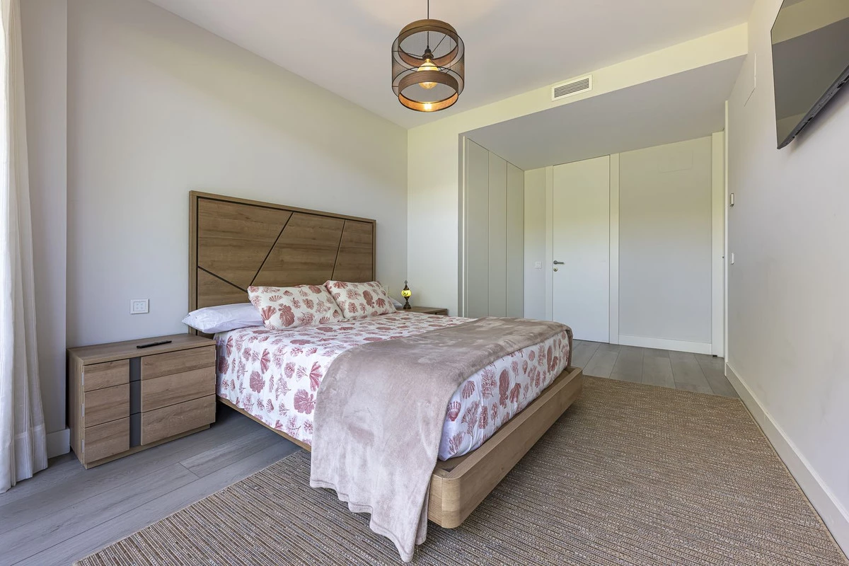 7-aa4cc561180b369757c0bb4af9886cd3