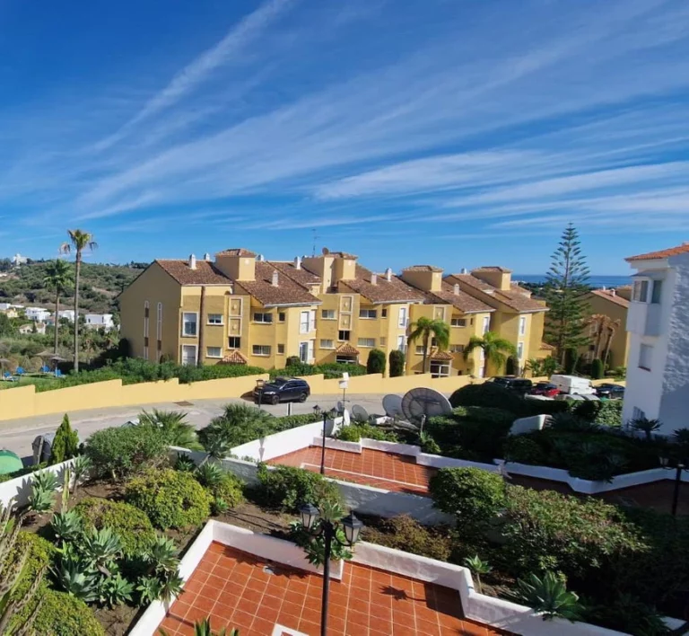 R5153194 | Middle Floor Apartment in Bel Air – € 350,000 – 2 beds, 2 baths