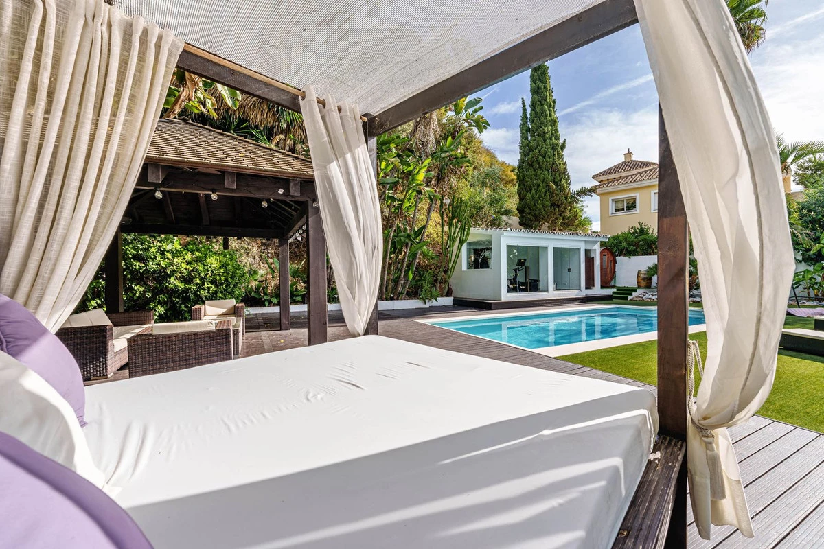 3-e898b2bb2a2fdfd06d2c39894dce8316