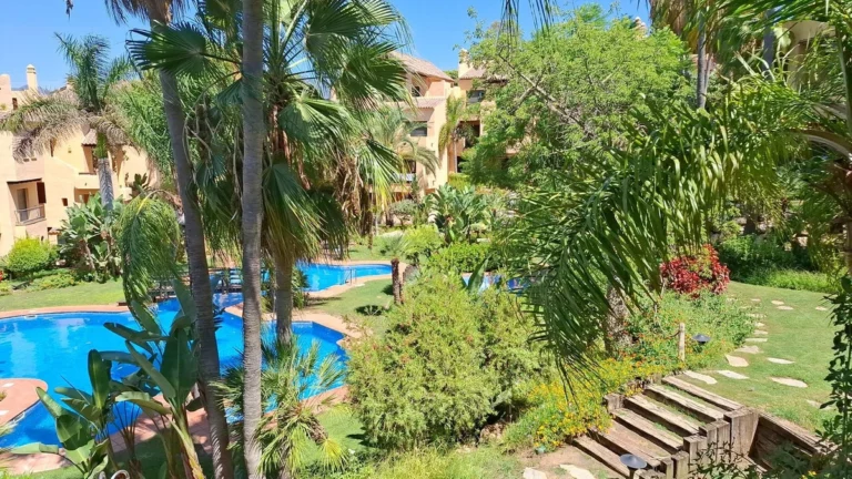 R5164162 | Middle Floor Apartment in El Paraiso – € 465,000 – 3 beds, 2 baths