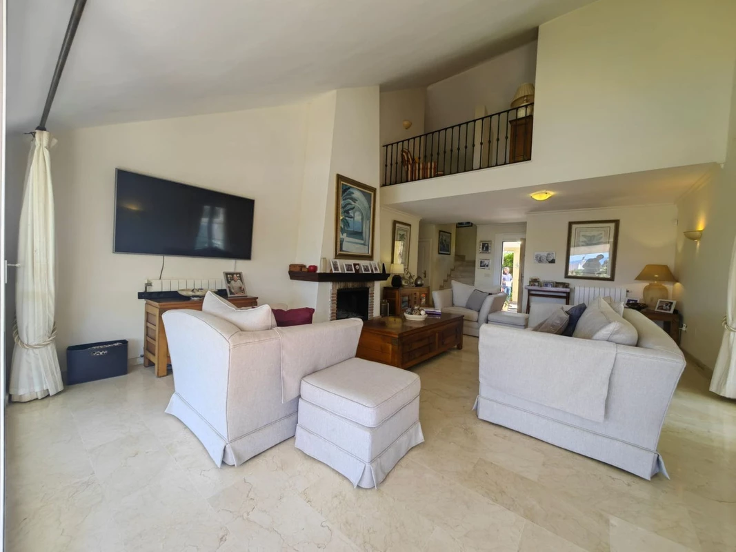 9-467d0cee5b725f3ef65f102a0c2e69c0