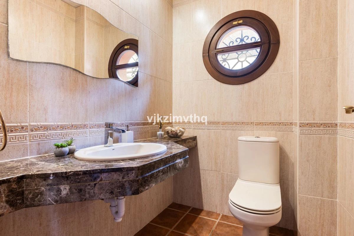 8-e64a9055bba3e77ac8aca3b893cdf826