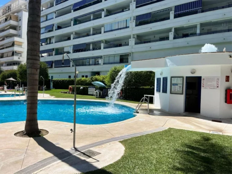 R5155993 | Penthouse Duplex in Marbella – € 577,972 – 2 beds, 2 baths