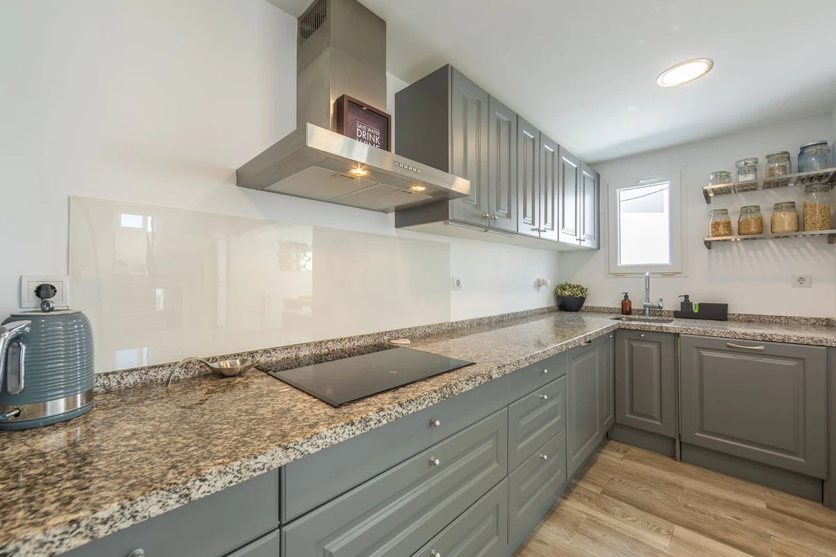 4-c23c0f86247804fa50226aecd8b0b2c8