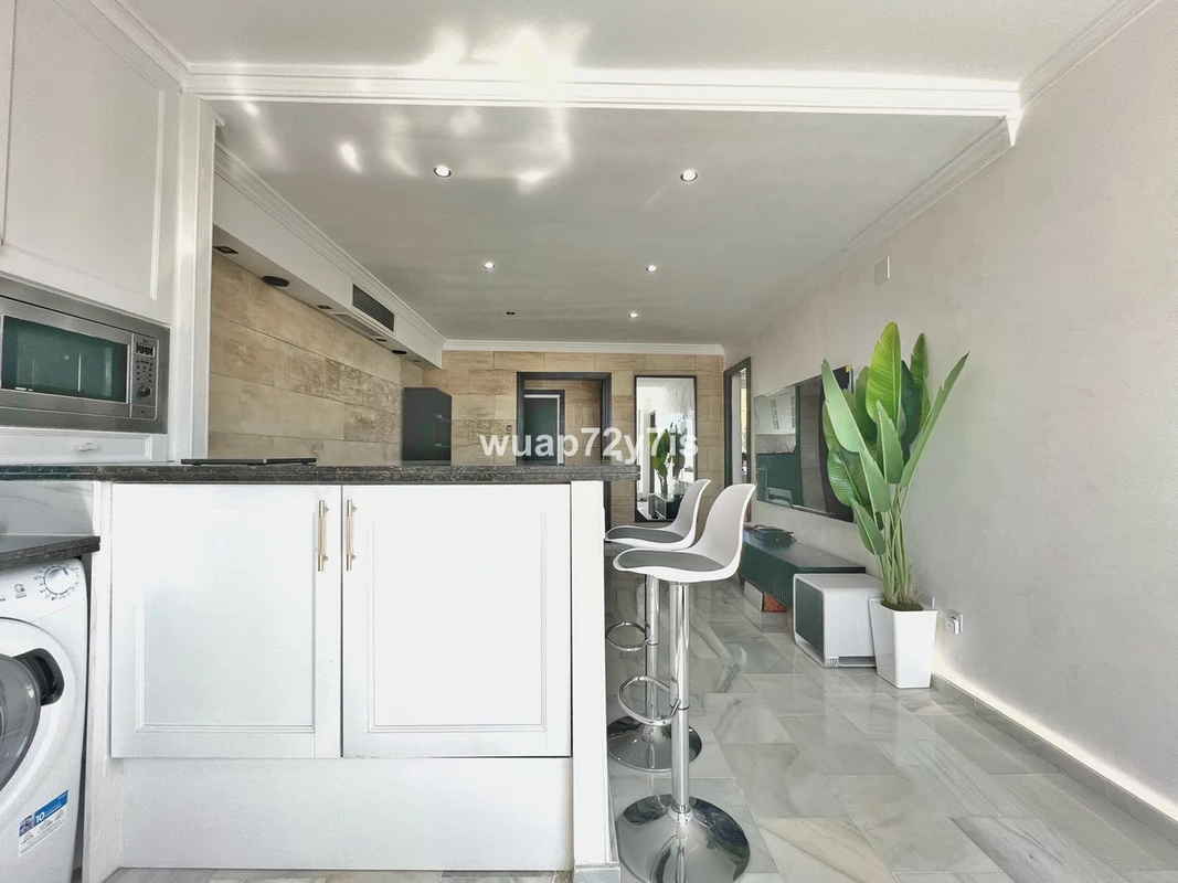 8-e64a9055bba3e77ac8aca3b893cdf826