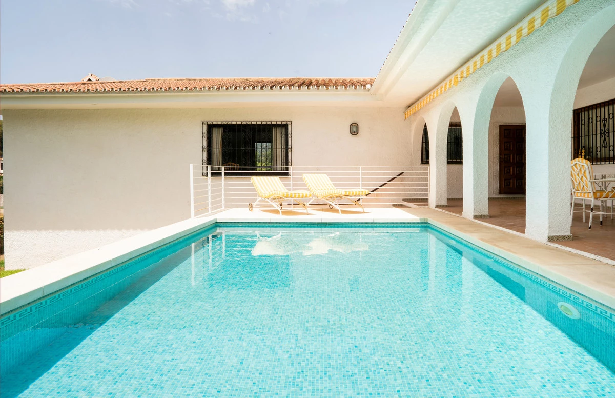 4-c23c0f86247804fa50226aecd8b0b2c8