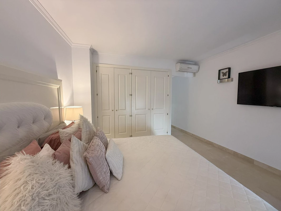 8-e64a9055bba3e77ac8aca3b893cdf826