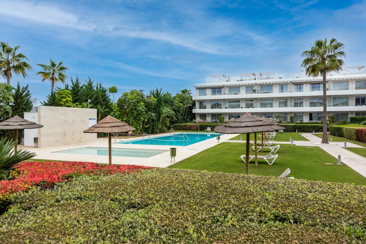 8-e64a9055bba3e77ac8aca3b893cdf826