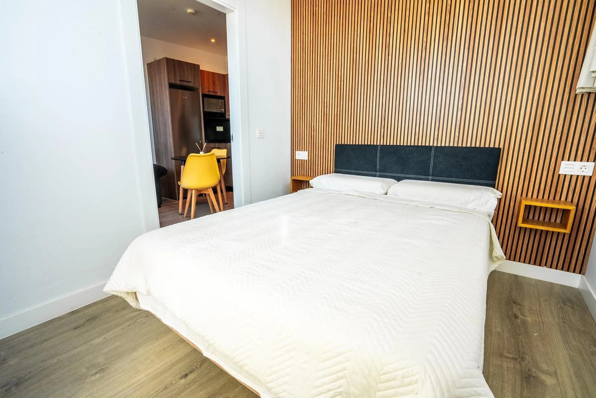 7-aa4cc561180b369757c0bb4af9886cd3