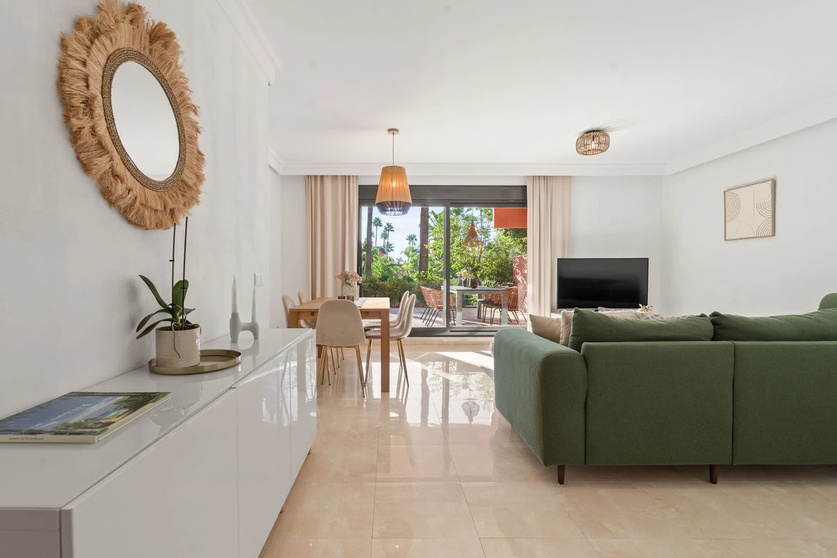 8-e64a9055bba3e77ac8aca3b893cdf826