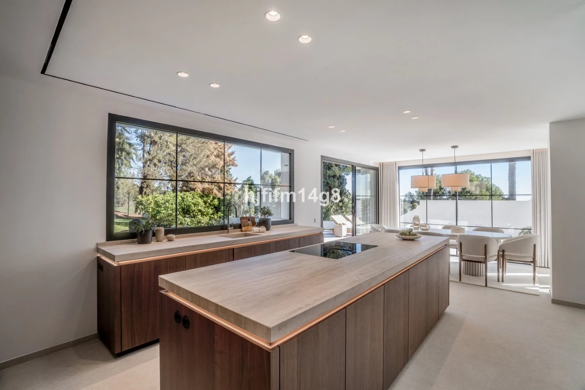 8-e64a9055bba3e77ac8aca3b893cdf826