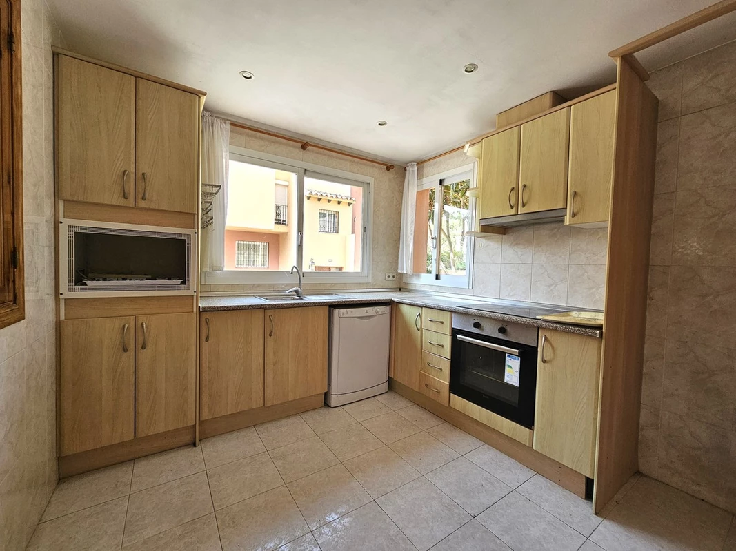 9-467d0cee5b725f3ef65f102a0c2e69c0