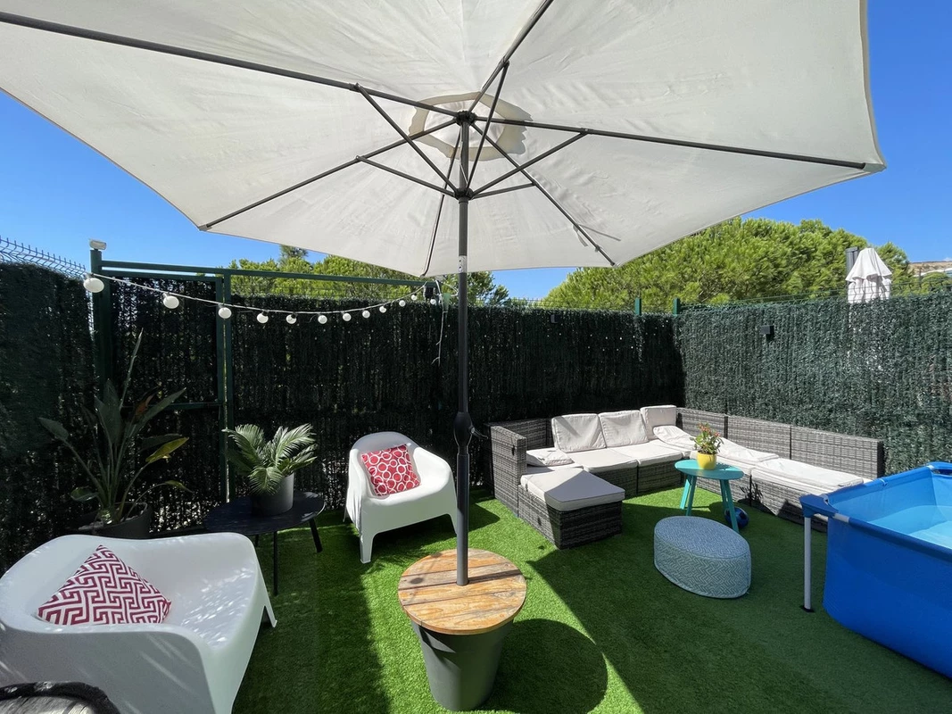 2-5bd7b9d04b45e33852eaf0ec6670150d