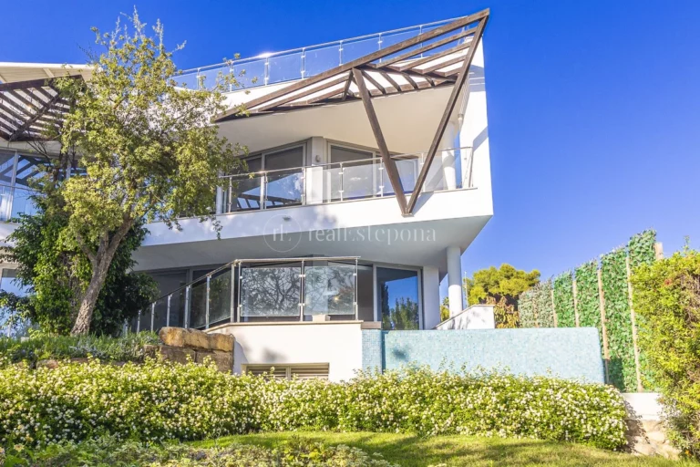 950-00003P | Semi Detached House in Marbella Golden Mile – € 2,850,000 – 5 beds, 5 baths