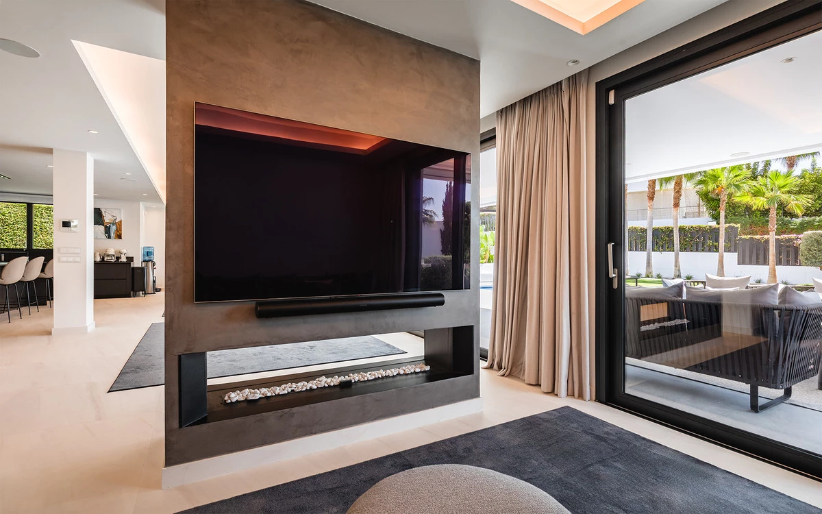 9-467d0cee5b725f3ef65f102a0c2e69c0