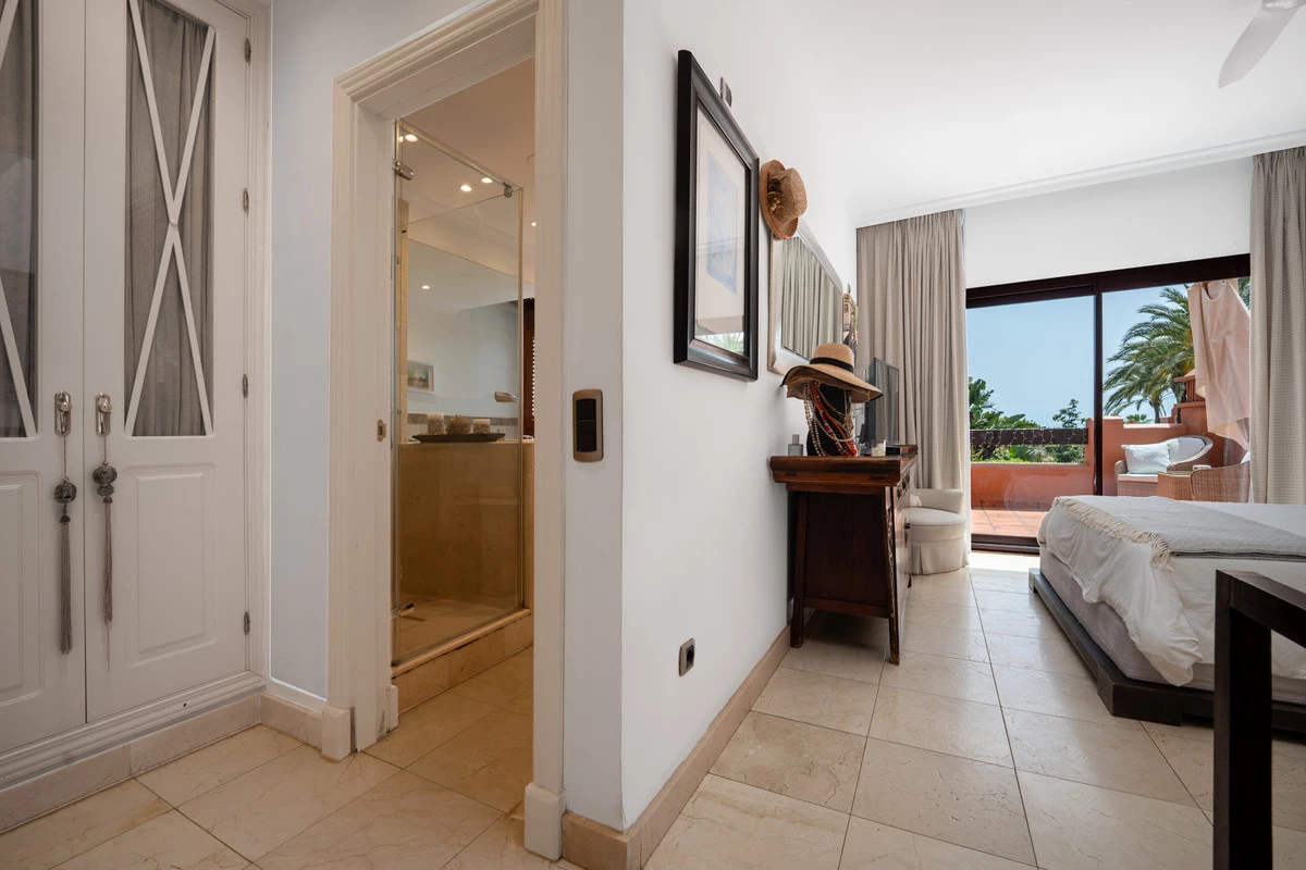 4-c23c0f86247804fa50226aecd8b0b2c8