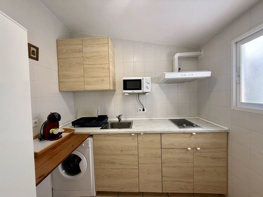 8-e64a9055bba3e77ac8aca3b893cdf826