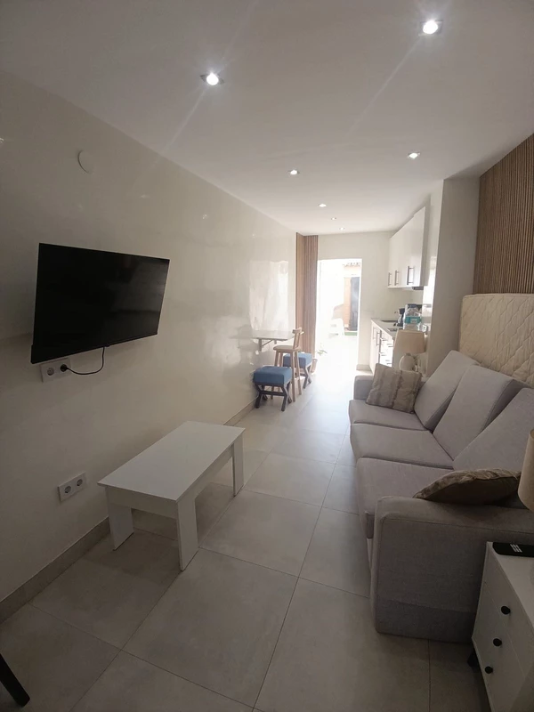 9-467d0cee5b725f3ef65f102a0c2e69c0