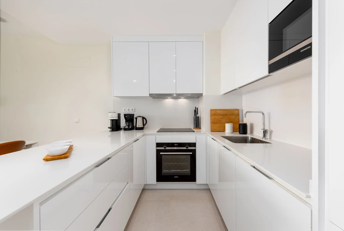 8-e64a9055bba3e77ac8aca3b893cdf826