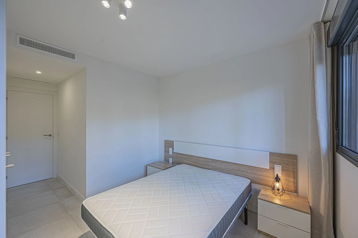 8-e64a9055bba3e77ac8aca3b893cdf826