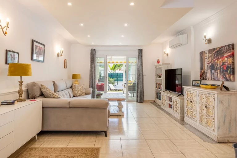 R5179381 | Semi-Detached House in Benamara – € 450,000 – 2 beds, 1.5 baths