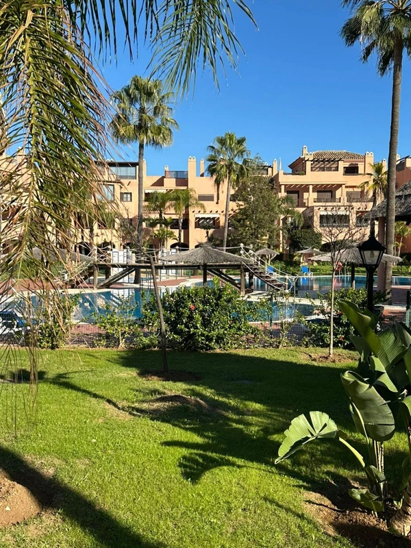 R4909354 | Ground Floor Apartment in Estepona – € 480,000 – 2 beds, 2 baths
