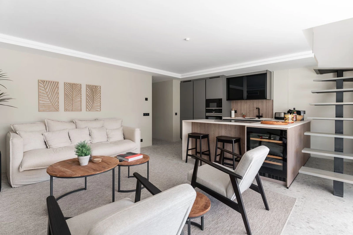 9-467d0cee5b725f3ef65f102a0c2e69c0