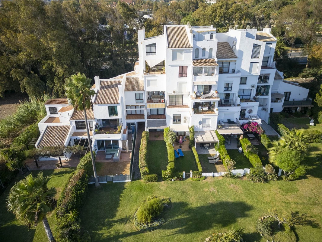 9-467d0cee5b725f3ef65f102a0c2e69c0