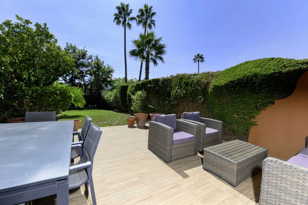 2-5bd7b9d04b45e33852eaf0ec6670150d