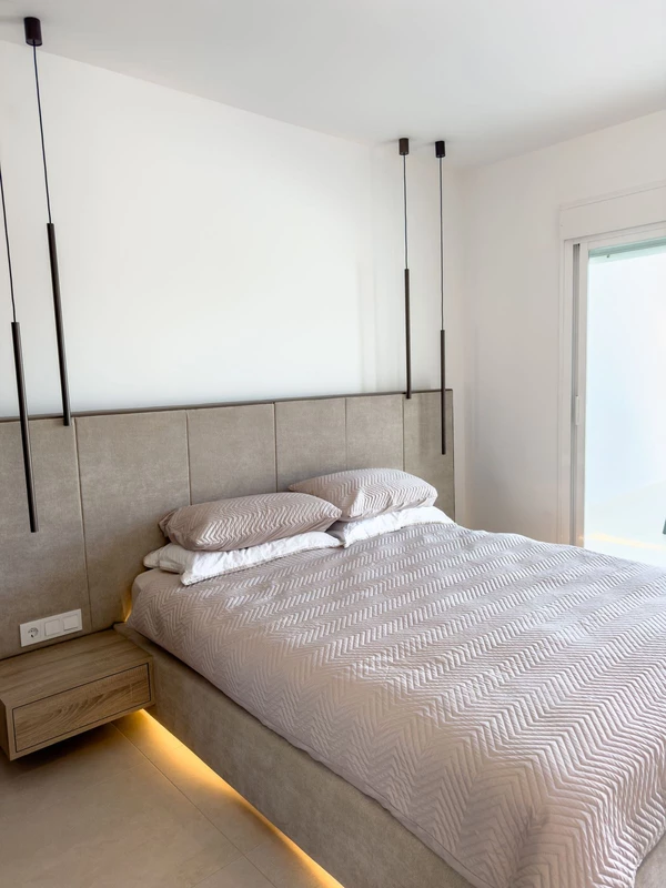 2-5bd7b9d04b45e33852eaf0ec6670150d